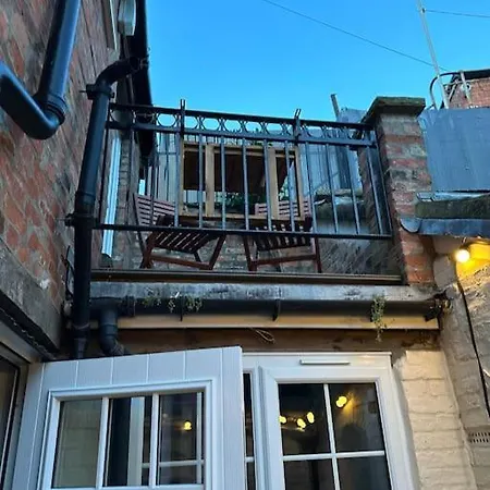 The Nook Lincoln Villa Exterior photo